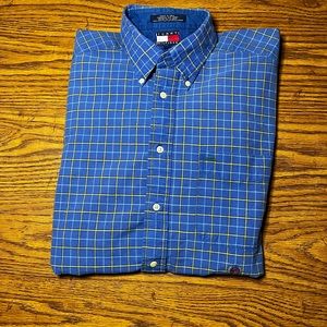 Men’s Tommy Hilfiger button down shirt